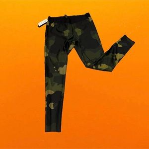 Mesh Camo Pixelated Ultra Legging